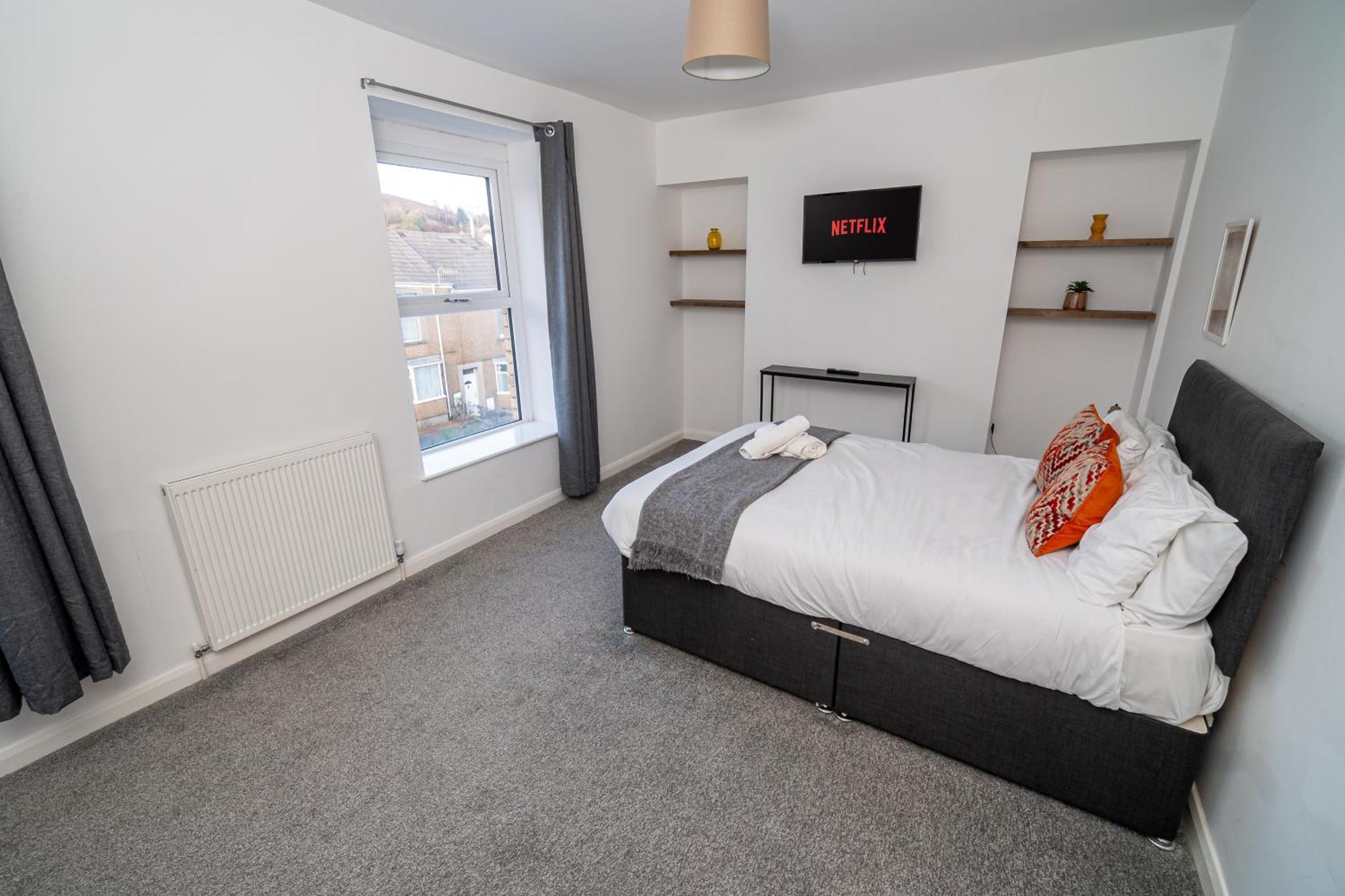 Spacious 3-Bed Near The City Centre Суонси Экстерьер фото